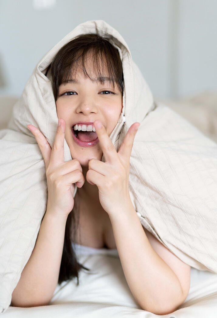 爆红骂倒女神《立野沙纪》身材比以前丰满有型！肉感轻熟女就是她！