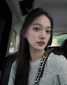 【门事件】陈翔六点半女演员❤️王妍❤️被曝光下海做外围，露脸实拍实锤，全裸自慰福利！