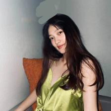 【门事件】陈翔六点半女演员❤️王妍❤️被曝光下海做外围，露脸实拍实锤，全裸自慰福利！