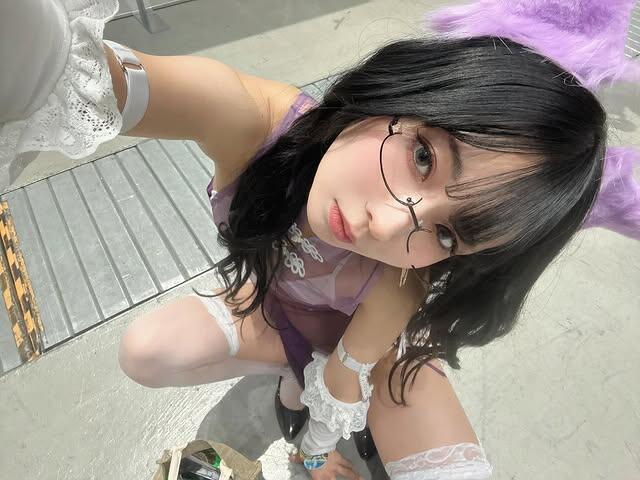 臉讚美女《鳴上なごね》難得的嫩體小隻馬！非愛大奶族的福音！