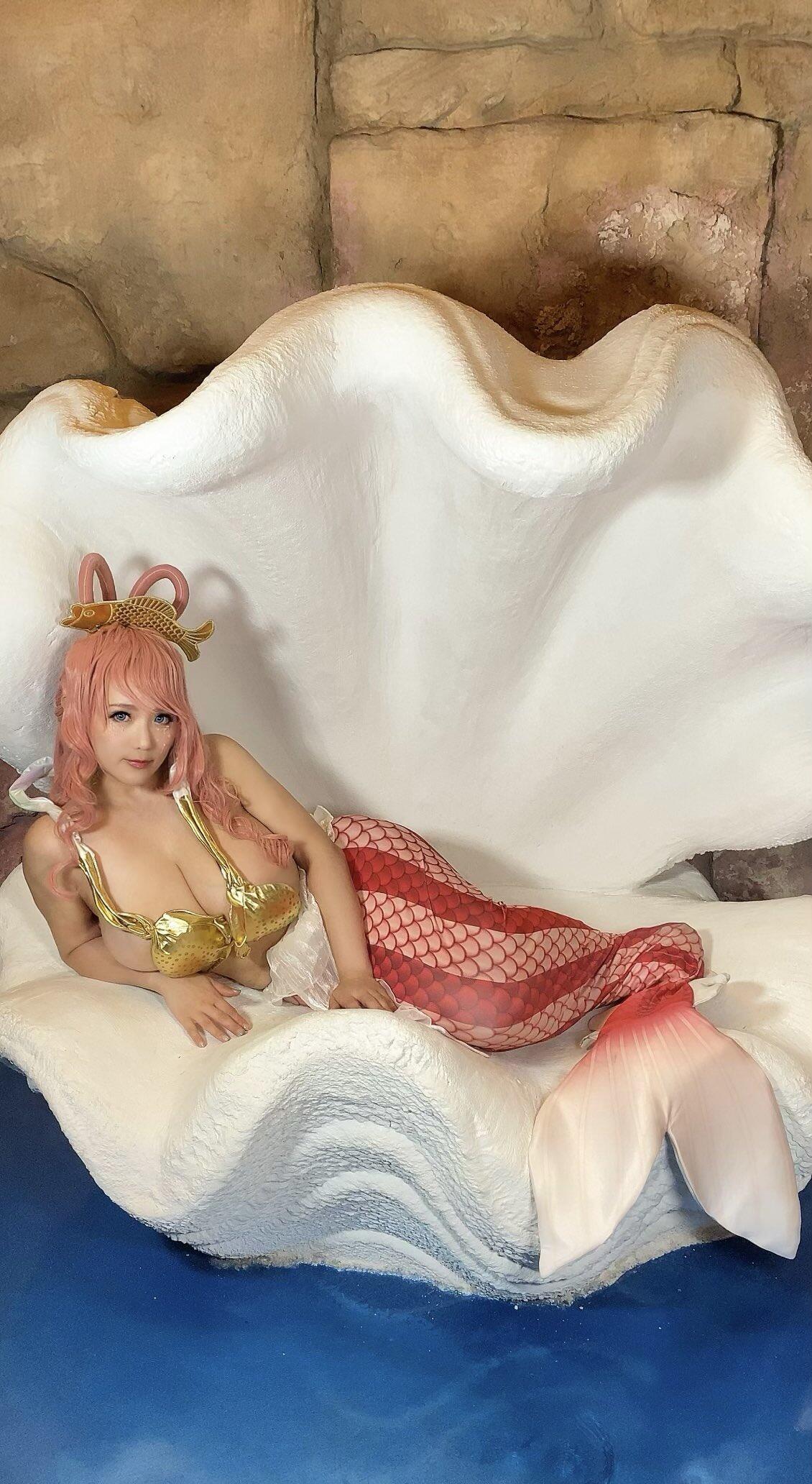 前AV女優Cos《鬼滅之刃》花魁墮姬超真實還原！絕色好胸果然讚！