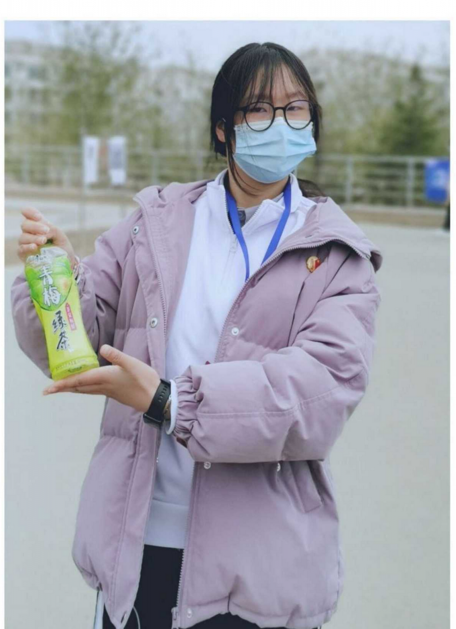青海师范大学母狗李娇娇，极品眼镜巨乳母狗，喜欢露出 可以在宿舍后入她！是任人蹂躏的婊子