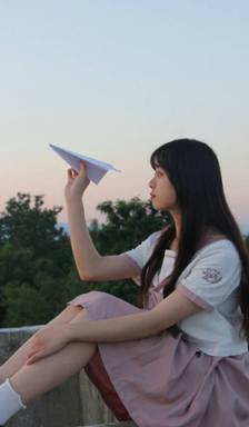 杭州电子科技大学大一母狗❤️赵青瑜❤️表面乖巧文静实际上已被四五个男朋友操过了！