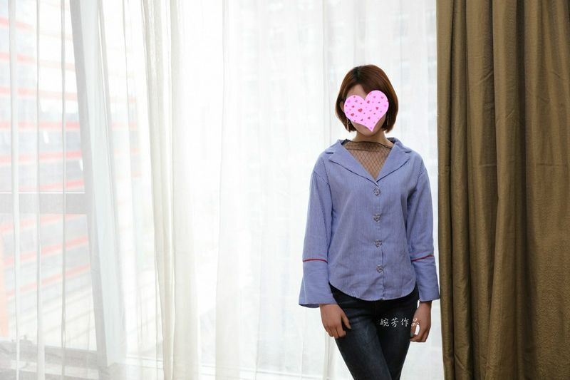 尘世纷杂，不如试着和语气端庄高校教师床上云雨让她舒服