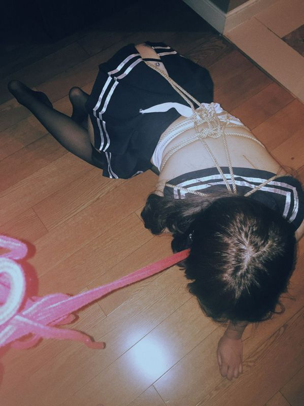 内射淫荡制服妹妹