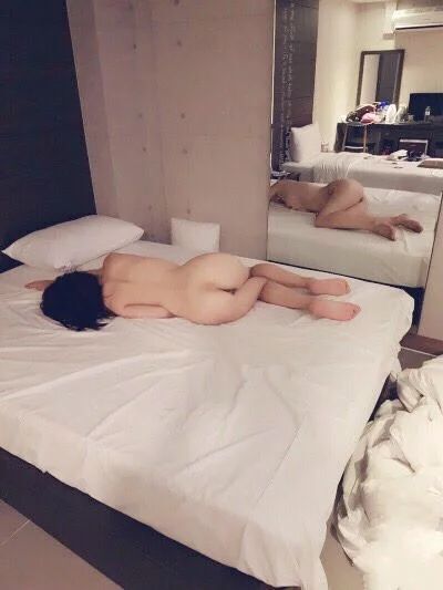 一线天嫩妹被完全玩弄