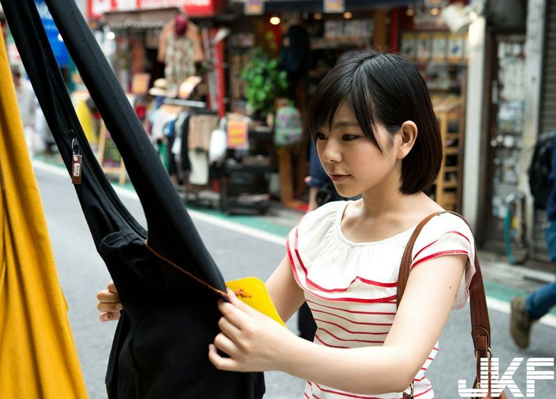 Dカップ 短发ロリ系少女 まひろ芽唯