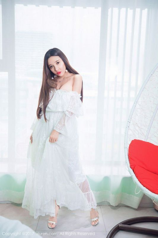 千娇百媚李梓熙洁白婚纱美不胜收