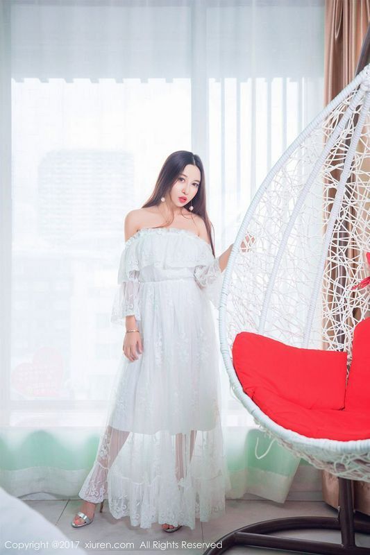 千娇百媚李梓熙洁白婚纱美不胜收