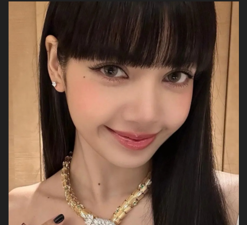 韩国女星Lisa热舞失控？演唱会炸裂画面曝光引发轰动！热舞环节大放“电臀”绝技，让现场观众瞬间沸腾