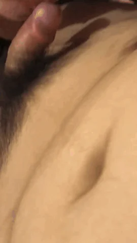 【淫妻偷情】“我干你爽，还是你老公干你爽？”爱口交的美少妇和炮友偷情操逼