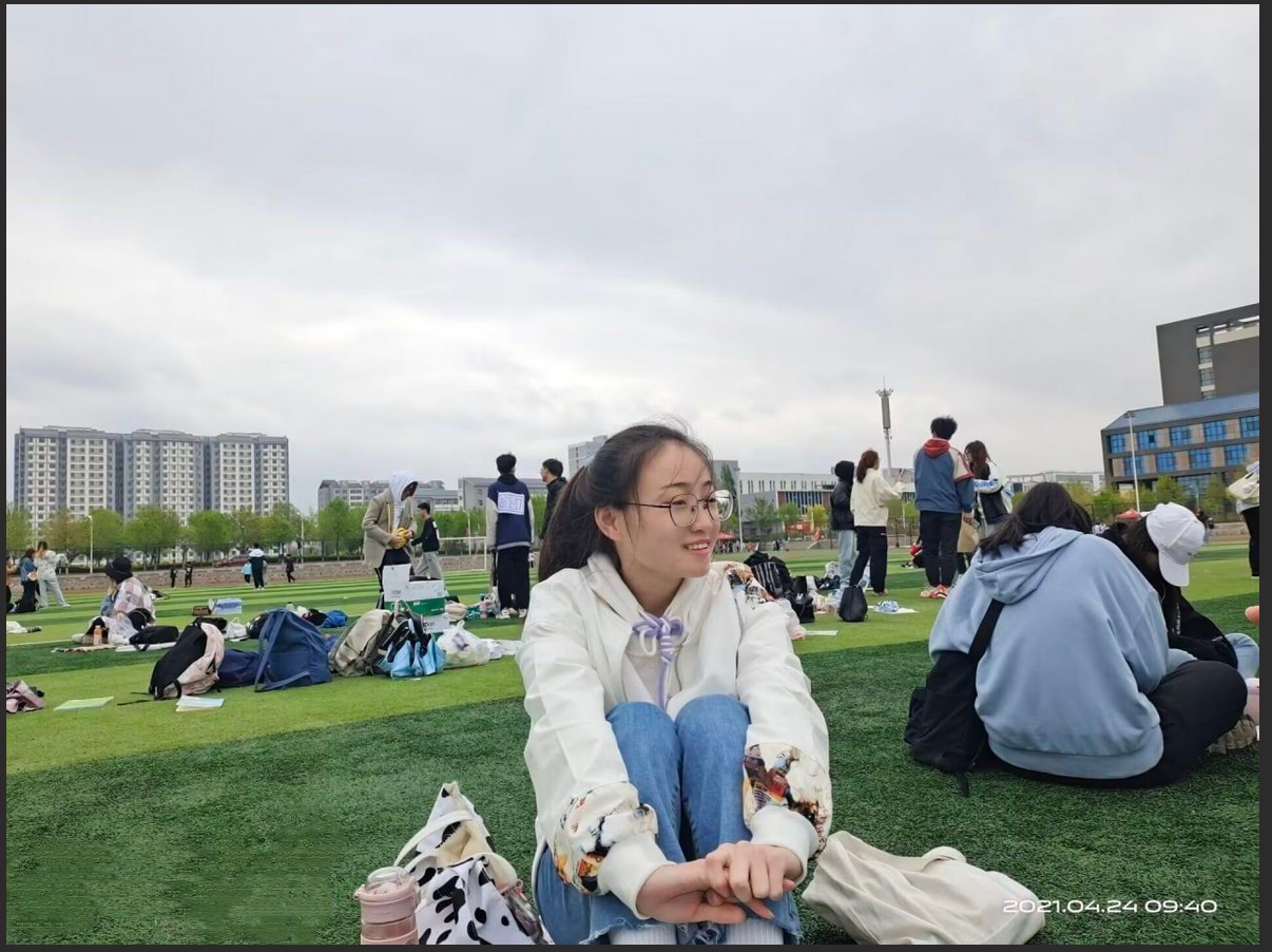 河南郑州旅游管理学院真实学生泄密  妹子遇人不淑 碰上个渣男