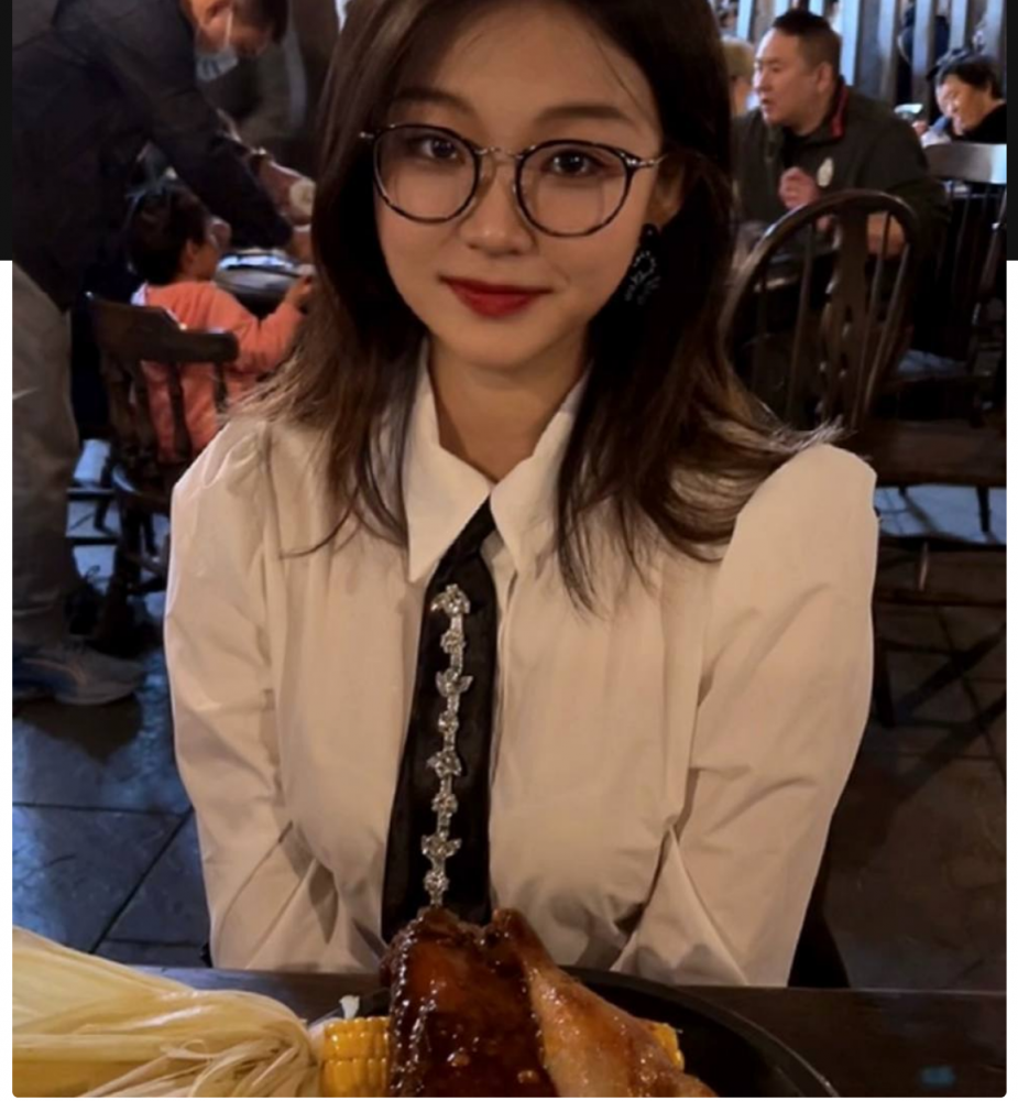 浙江温州医科大学 19岁大一女生王羽佳黑料曝光：反差私生活惊人 初仲破处 大学群交被调教