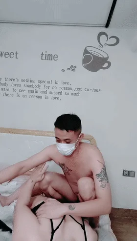 【剧情演绎】对小嫂子下药，趁其欲火焚身之际❤️果断掏出大鸡巴插入 她的小穴，艹得她啊啊大叫！