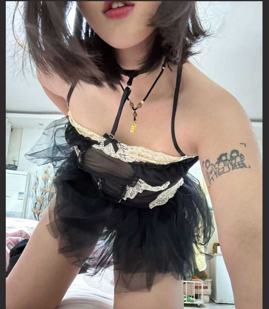 湖南长沙美女 吴梦 大量性爱视频被前夫曝出 超爱口交的淫荡人妻撅臀挨操 全程露脸反差爆棚！