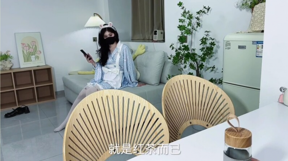 【萌崽儿】- 假期在家的姐弟乱伦禁忌 迷晕姐姐下手为强被肉棒征服淫叫连连 内射流出浓浓精液阴蒂都肿了
