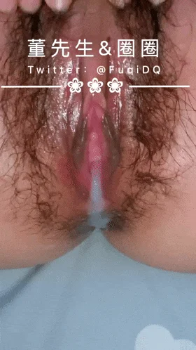 极品人妻，完美身材，非常反差~，喜欢户外露出、放尿、淋尿、内射流精、孕期发骚