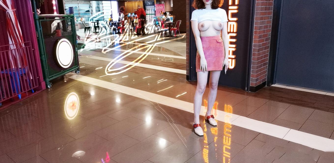 淫妻骚婊，绿帽露出网黄【ExhibMaster】推特福利，公园商场人前露出，勾引上门按摩师性爱