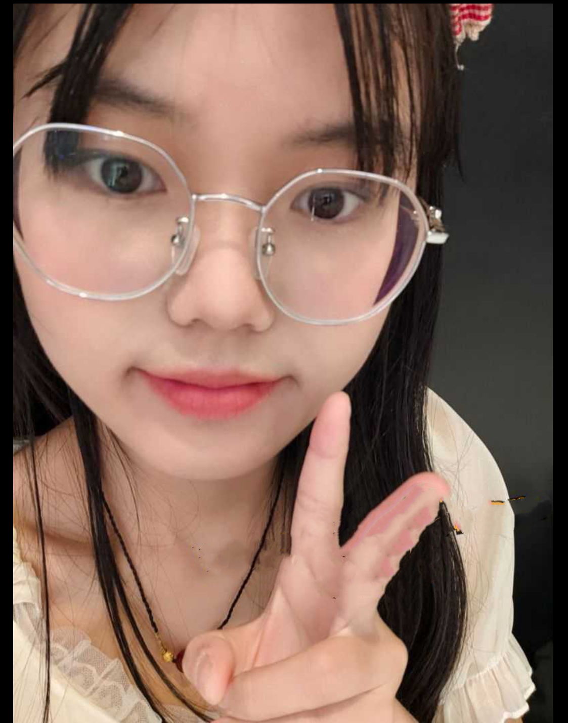 独家曝光南昌大学共青学院摄影部部长刘诗琦口交吞精视频流出！精致的小舌头来回舔着龟头