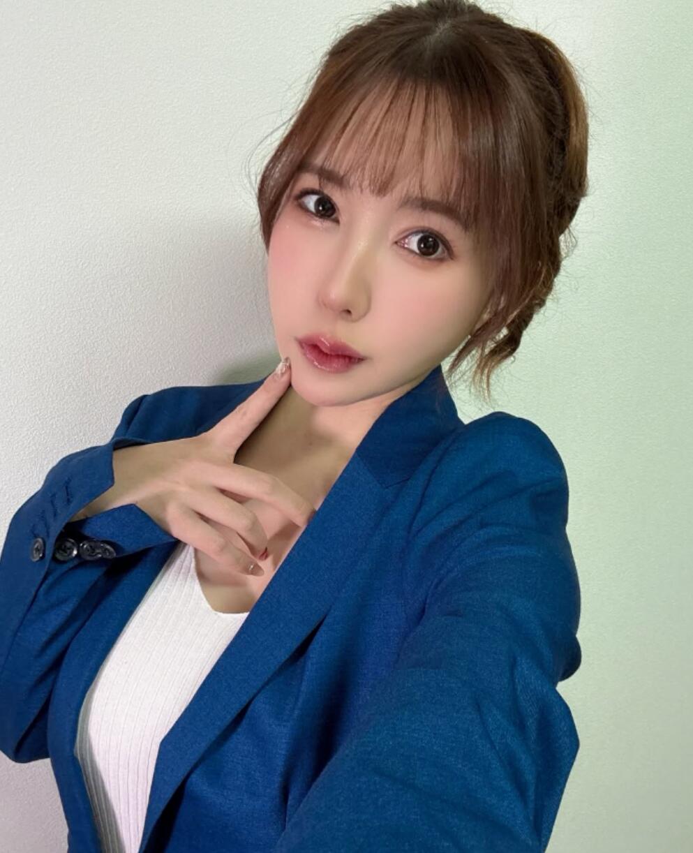偶像艺人在她们面前都会羞愧，业界十位颜值容貌的极品女神！