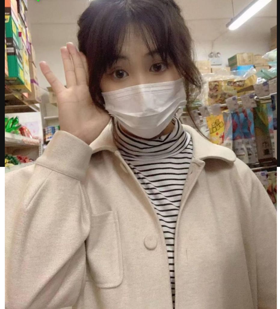 宜宾赵家坝谢欣芮清纯反差女孩，抛弃前男友带绿帽，私会金主电动棒伺候