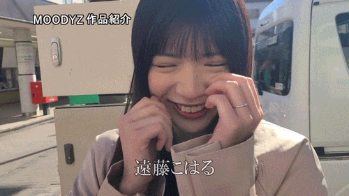 清纯却涩涩，20岁的她被...