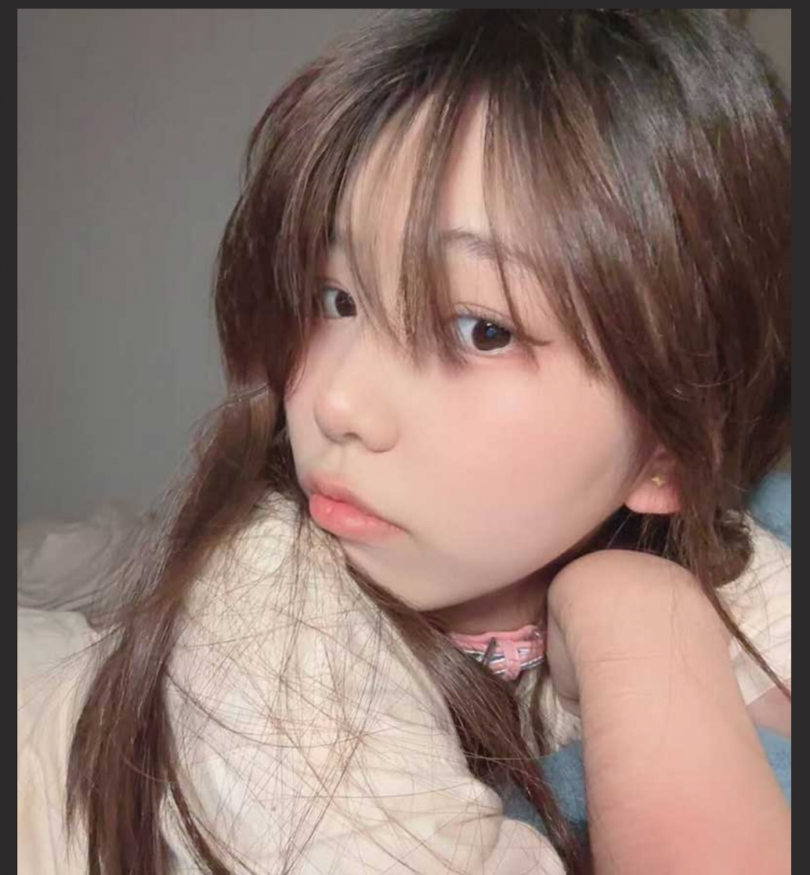 河北职业技术学院学妹 弓彦慧 宿舍床上爬行 白虎嫩穴光滑粉嫩让人欲罢不能