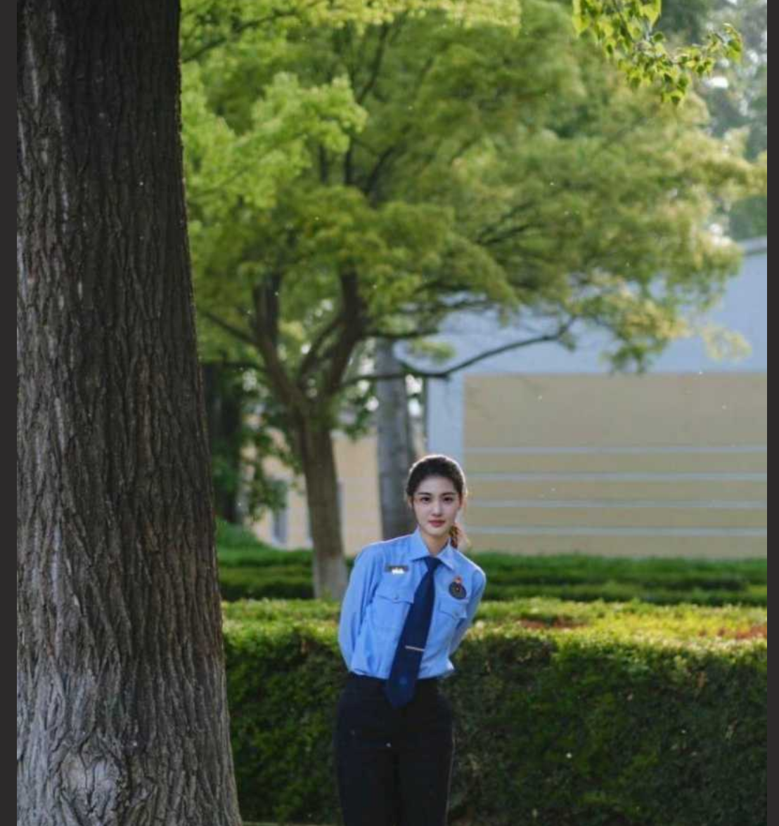 又一美女警花被曝光  最美警花张津瑜接班人李雨涵沦为富人的警犬母狗 6段不雅视频流出！