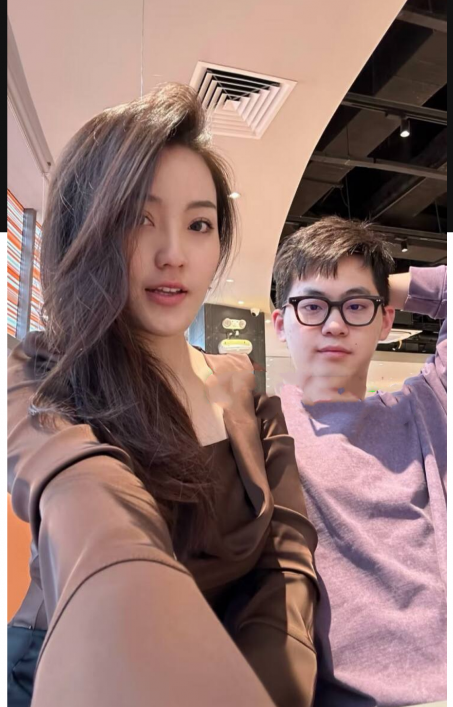 高考前夕陪读妈妈献身刚成年儿子助考，事后母子乱伦被曝料 爸爸竟默不作声说只为孩子，震惊全网！