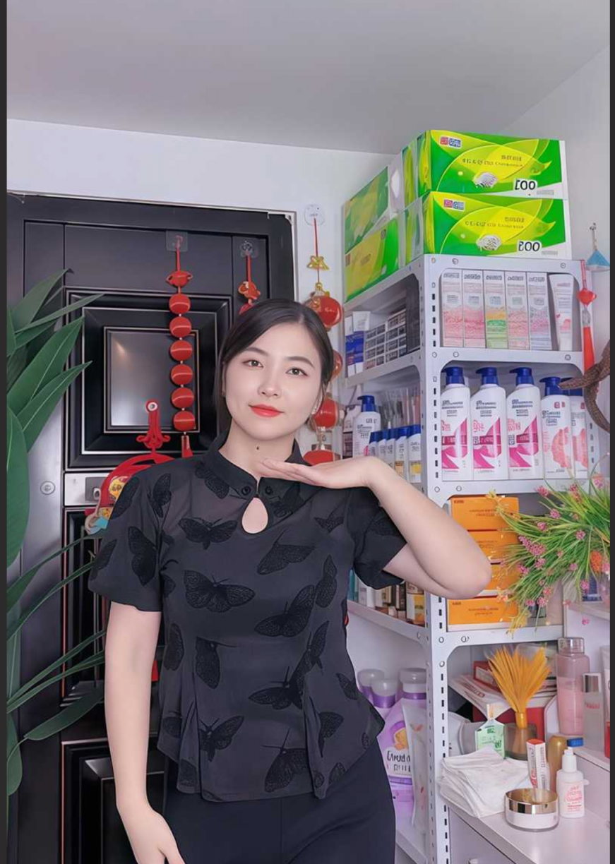 快手网红 对半微笑 刘姨 私人定制视频流出 黑丝热舞手指扣穴尺度炸裂