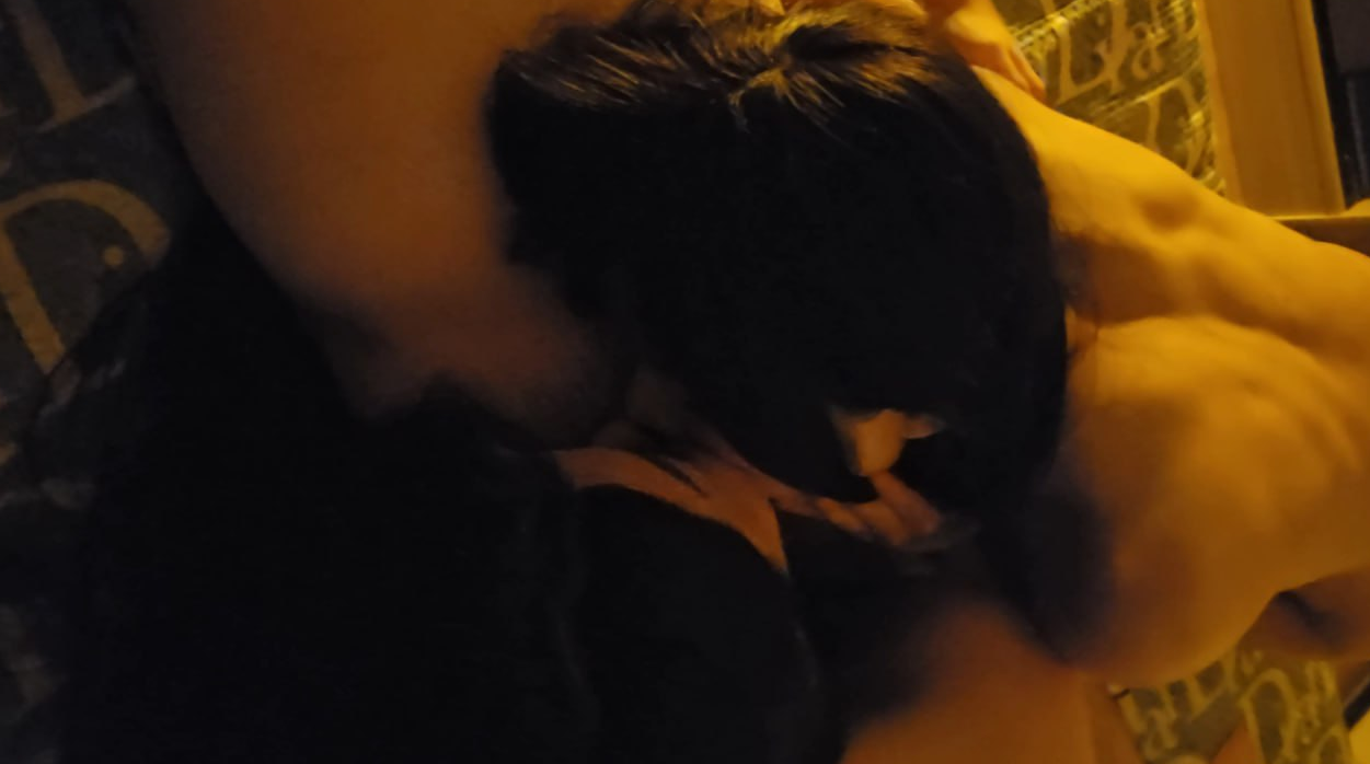 自从老婆喝醉酒被人玩了之后就很喜欢她醉了干她