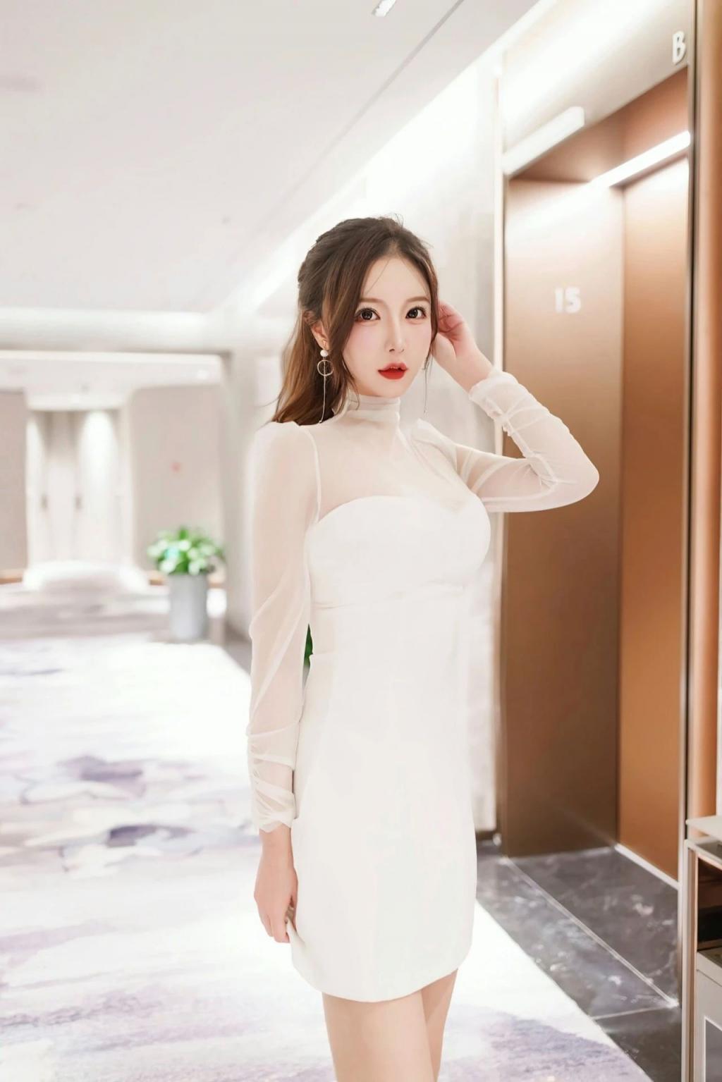 肤白貌美大长腿