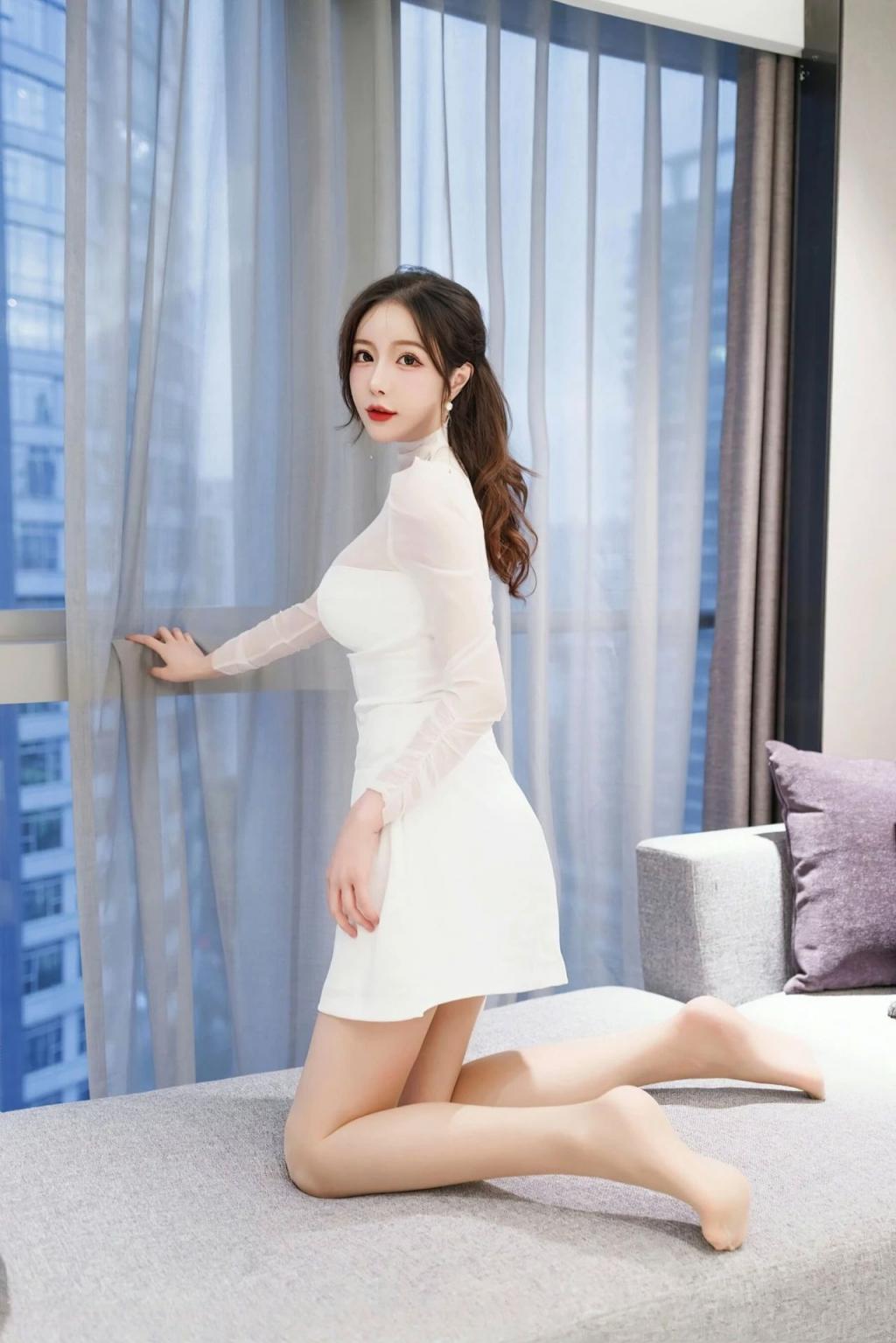 肤白貌美大长腿