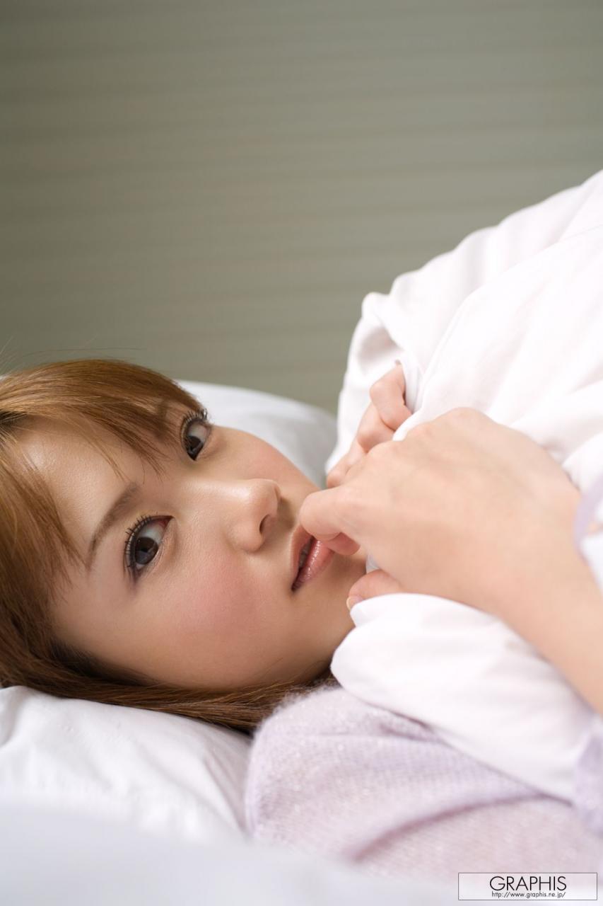 Reika Shiina 椎名れいか Gold