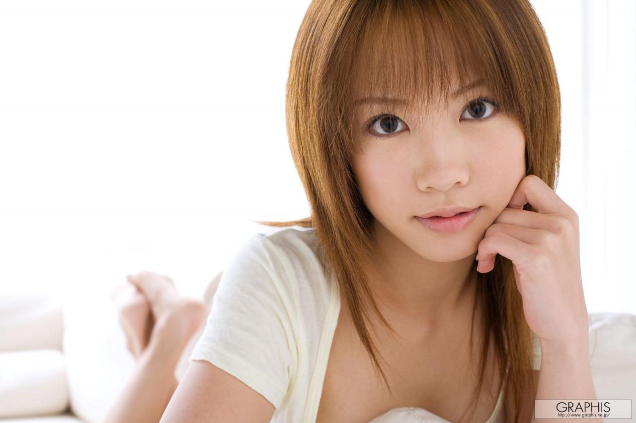 Reika Shiina 椎名れいか Gold