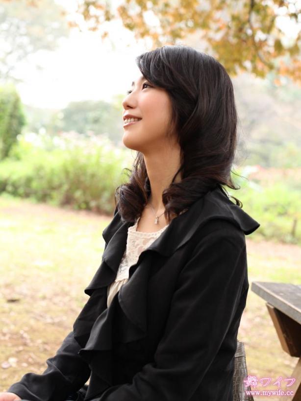 伏見 麻紀 Maki Fushimi 芹沢紀香