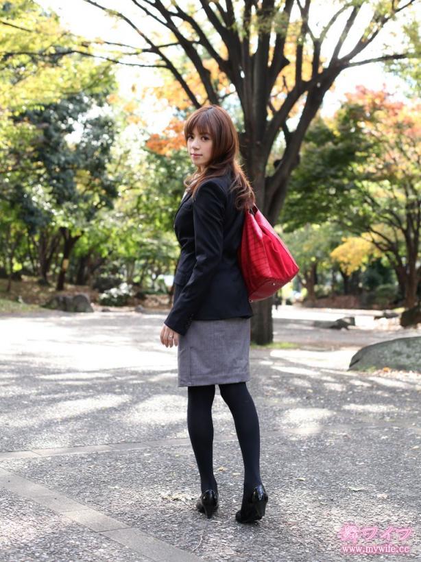 峰岸 麻里 Mari Minegishi 青葉ゆう