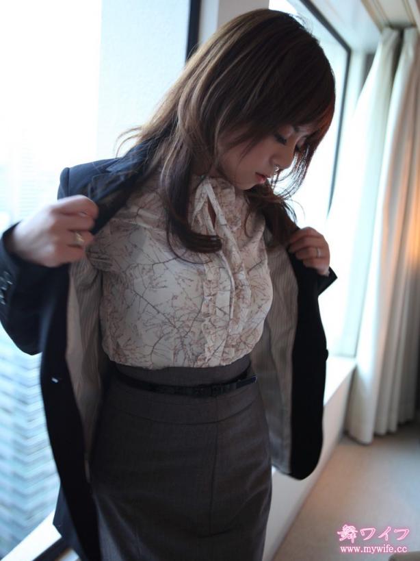 峰岸 麻里 Mari Minegishi 青葉ゆう