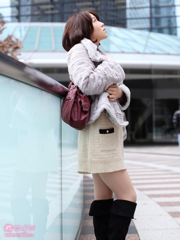 安岡 瞳 Hitomi Yasuoka 原望美