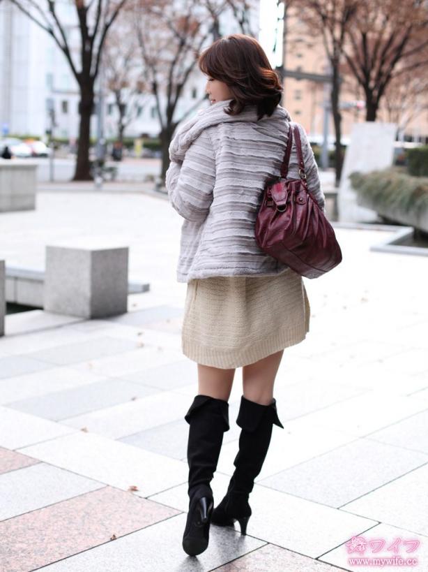 安岡 瞳 Hitomi Yasuoka 原望美