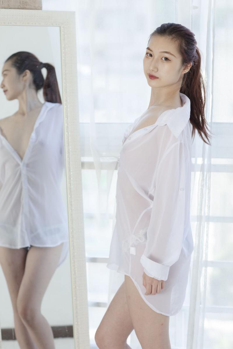 白衬衫小姐姐太舒服了