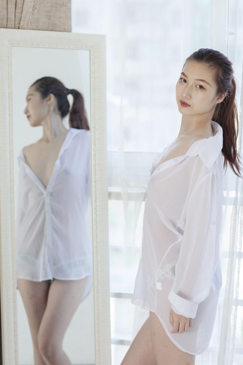 白衬衫小姐姐太舒服了