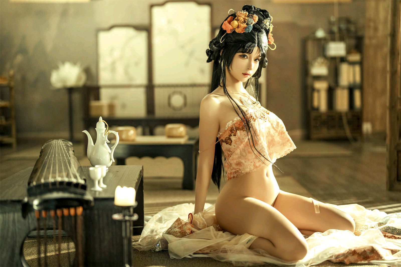 蠢沫沫 – 轻纱入帐，吹动薄衫也吹动身体