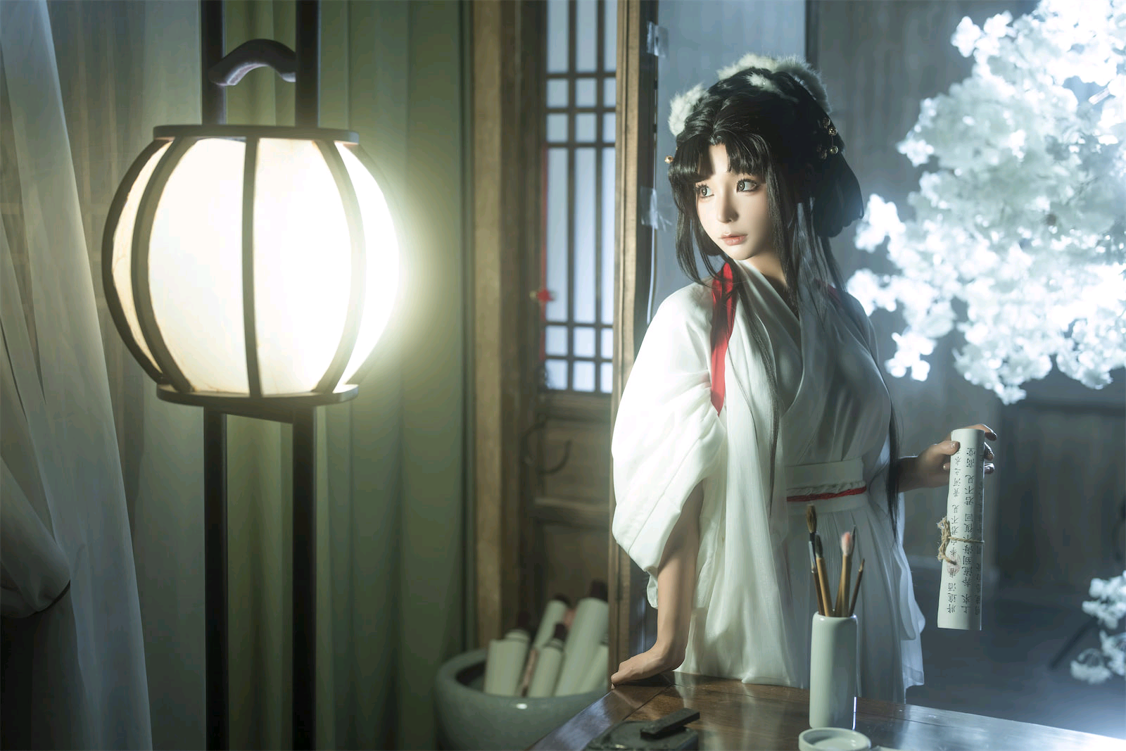 蠢沫沫 – 轻纱入帐，吹动薄衫也吹动身体