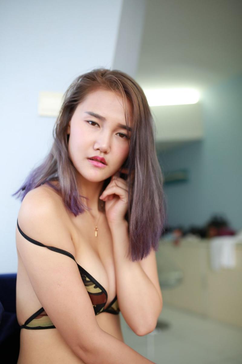 这样的小姐姐该怎么蹂躏呢