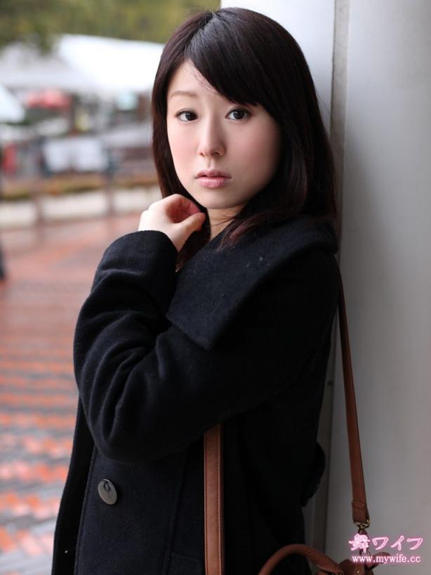 岩切 理沙 Risa Iwakiri 春音みこ