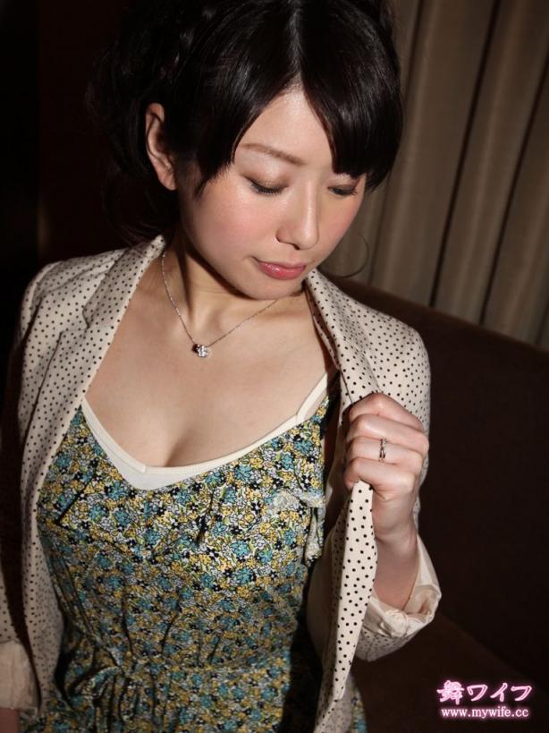 岩切 理沙 Risa Iwakiri 春音みこ