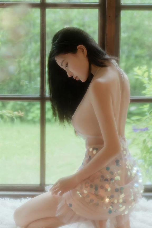 亮片透明礼服