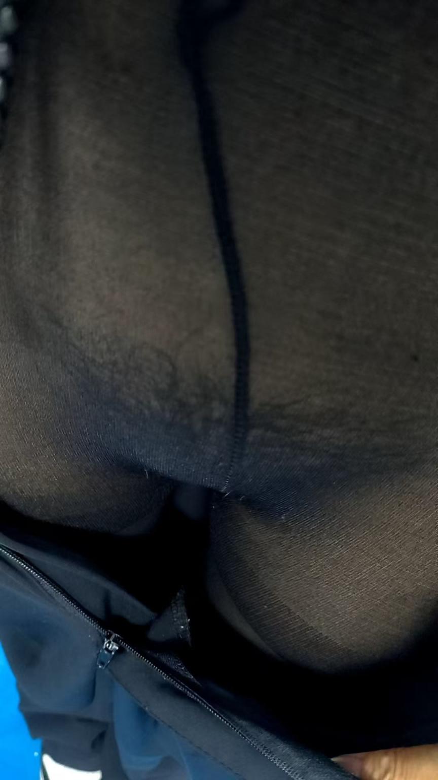 今日裤里丝无内