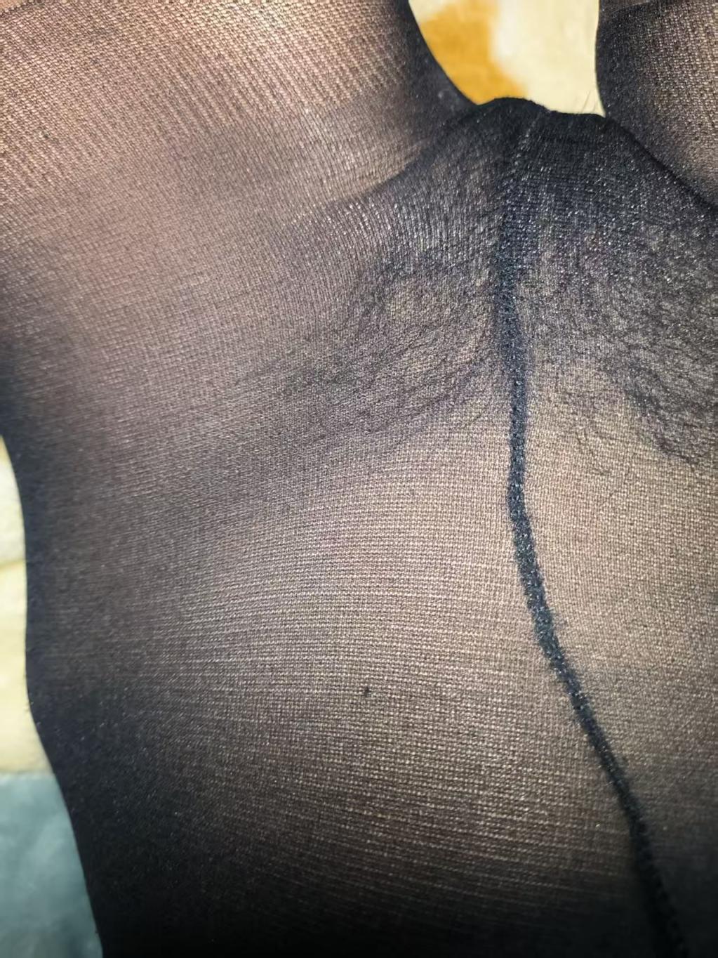 今日裤里丝无内